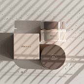 Brand Identity Design for Muniq-A skincare brand. Br, ing, Identit, Logo Design, and Packaging project by Felix Quansah - 01.11.2022