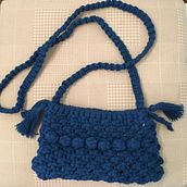 Meu projeto do curso: Design e criação de bolsas em macramê . % sanasereiki tarafından hazırlanan Tasarım, Aksesuar Tasarımı, Sanat ve El Sanatları, Dikiş, El, af Sanatları, Makrome, Ve Tekstil Tasarımı projesi - 01.11.2022