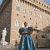 Madonna  Fiorentina. Costume Design, Sewing, and Embroider project by Vittoria Valzania - 01.12.2022