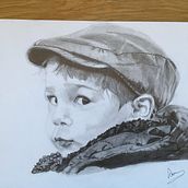 Mi Proyecto del curso: Retrato realista con lápiz de grafito. Retrato de Julián. Un progetto di Illustrazione tradizionale, Belle arti, Bozzetti, Disegno a matita, Disegno, Disegno di ritratti, Disegno realistico, Disegno artistico e Disegno anatomico di Ana Rodríguez Sío - 13.01.2022