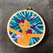 Mi Proyecto del curso: Técnicas básicas de bordado: puntadas, composiciones y gamas cromáticas. Accessor, Design, Costume Design, Embroider, Color Theor, and Textile Design project by Monica Jimenez - 01.14.2022