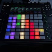 Mon projet du cours : Création de beats Lo-fi avec Ableton Live et Push. Music, and Music Production project by Julien - 01.16.2022