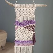 Il mio progetto del corso: Introduzione al macramè: creazione di un arazzo decorativo. Accessor, Design, Arts, Crafts, Interior Design, Decoration, Fiber Arts, Macramé, and Textile Design project by Francesca Perrone - 01.18.2022