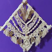 Mi Proyecto del curso: Introducción al tapiz de macramé. Accessor, Design, Arts, Crafts, Fiber Arts, Macramé, and Textile Design project by Brenda Espinosa - 01.18.2022
