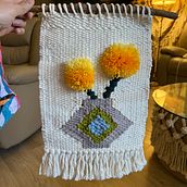 My project in Tapestry Weaving in a High-Warp Loom course. Un projet de Artisanat, Décoration, Art textile, Tissage , et Design textile de farah_yossry - 19.01.2022