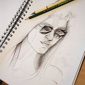 My project in Portrait Sketchbooking: Explore the Human Face course. Un projet de Esquisse , Dessin, Dessin de portrait, Dessin artistique , et Carnet de croquis de liorart - 20.01.2022