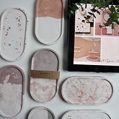 Mi Proyecto del curso: Técnicas decorativas en resinas acrílicas. Un progetto di Design di accessori, Artigianato e DIY di Camila Toro Vera - 15.01.2022