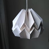 Mijn project van de cursus: Zelf papieren lampen maken. Arts, Crafts, Furniture Design, Making, Lighting Design, Paper Craft, Decoration, and DIY project by fenneke - 01.22.2022