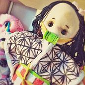 Art Doll in Lycra e pannolenci "Nezuko" Ein Projekt aus dem Bereich Art To, H und werk von Alanis Cascio - 24.01.2022