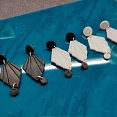My project in Polymer Clay Jewelry Design for Beginners course. Accessor, Design, Arts, Crafts, Jewelr, Design, and DIY project by Ina Sola - 01.23.2022
