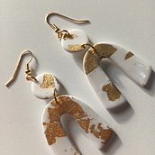 My project in Polymer Clay Jewelry Design for Beginners course. Un progetto di Design di accessori, Artigianato, Design di gioielli e DIY di Fee McToal - 26.01.2022