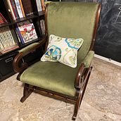 My project in Chair Restoration and Upholstery course. Arts, Crafts, Furniture Design, Making, Interior Design, DIY, Woodworking, Upc, and cling project by Eleni Papagianni - 01.22.2022