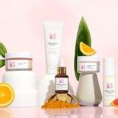 Dee Beauty. Un progetto di Packaging, Br, ing, Br, identit, Fotografia e Design di Ziad Al Halabi - 28.01.2022