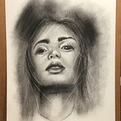 My project in Artistic Charcoal Portraiture: Creating Atmosphere course. Traditional illustration, Fine Arts, Drawing, Portrait Drawing, Realistic Drawing, and Artistic Drawing project by lindabekkering - 02.05.2022