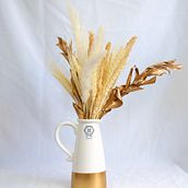 Meu projeto do curso: Design de arranjos com flores secas e preservadas Ein Projekt aus dem Bereich Innendesign, L, schaftsbau, Dekoration von Innenräumen, DIY und Blumen- und Pflanzendesign von Ysa Altino - 06.02.2022