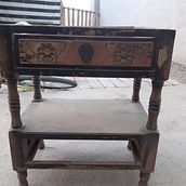 Restauración mesa antigua. Un proyecto de Diseño y creación de muebles					 de Carolina Mamet - 09.02.2022