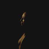 Inner Peace. Photograph, Photograph, Post-production, Photo Retouching, Portrait Photograph, Studio Photograph, Fine-Art Photograph, Photomontage, and Self-Portrait Photograph project by Karol Orfei - 02.09.2022