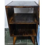 Mesa de cabeceira. Arts, Crafts, Furniture Design, Making, Interior Design, DIY, and Woodworking project by Fernando Alves - 03.04.2019