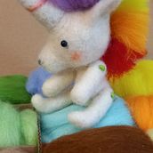 Unicornio. Un progetto di Needle felting di marisoltoribioherrera - 10.02.2022