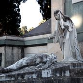 Il mio progetto del corso: Fotogiornalismo e fotografia sociale. Cimitero monumentale della Foce, Sanremo.. Een project van Fotografie, Fotografische postproductie, Buitenfotografie y  Documentairefotografie van Luca Stardero - 12.02.2022
