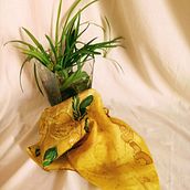 Pañuelos seda. Een project van  Reclame, Fotografie, Marketing, Social media, Mobiele fotografie, Productfotografie, Mobiele marketing, Instagram, Fotografie voor Instagram, Lifest, le fotografie y Traditionele illustratie van carmenidiaz_1 - 13.02.2022