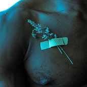 Blue 101. Un proyecto de Fotografía, Post-producción fotográfica		 y Fotografía de retrato de Julie Nakzi - 14.02.2022