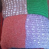 Mi Proyecto del curso: Técnicas básicas de knitting y crochet. Un proyecto de Diseño de complementos, Tejido, Crochet, Tejido de punto y Diseño textil de Carolin Echeverria - 17.02.2022