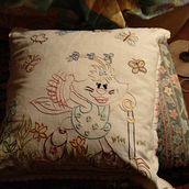 Cuscino ricamato . Embroider project by Chantal Corbelli - 02.19.2022
