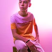 Mi Proyecto del curso: Moda color . Un progetto di Fotografia, Illuminazione fotografica, Fotografia in studio e Fotografia digitale di Cesar Losada - 22.02.2022