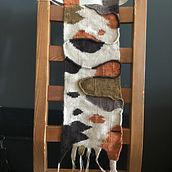 My project in Contemporary Tapestry Weaving course. Un proyecto de Artesanía, Interiorismo, Tejido, Telar y Diseño textil de gargoule - 22.02.2022