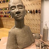 My project in Introduction to Clay Figurative Sculpture course. Un progetto di Belle arti e Scultura di unisart - 23.02.2022