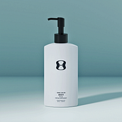Body lotion modeling and brand assets. Projekt z dziedziny 3D i  Modelowanie 3D użytkownika Luana Zampieri - 09.11.2021