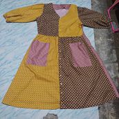 My project in Sewing Machine 101: Make Your First Dress course. Een project van  Modeontwerp, Naaiwerk, DIY y Patroonontwerp en kleermakerij van Tenny Oon - 24.02.2022