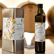 AOVE SIERRA DE TOLOÑO . Design, Packaging, Traditional illustration, Photograph, and Graphic Design project by Botánico - 02.24.2022