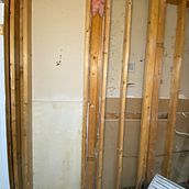 Small bathroom remodeling. Een project van  Ontwerp van Diana Coto - 24.02.2022