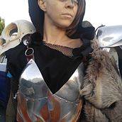 Fabricated Metal Cosplay Armor - Intergalactic Assassins. Un progetto di Character design, Costume design, Design industriale, Design di giocattoli, Creatività, Stor, telling e DIY di Shasta Metcalfe - 30.04.2017