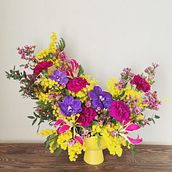 Mon projet du cours : Décor floral : compositions joyeuses et colorées. Un proyecto de Diseño de interiores, Paisajismo, Decoración de interiores, DIY, Diseño floral y vegetal de Sarah Ducarre - 27.02.2022