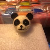 Panda en feelting. Needle Felting project by Fabiana Torre - 03.01.2022