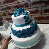 Mi Proyecto del curso: Flores de azúcar para cake design. Een project van  Ontwerp y DIY van Sara Maya - 02.03.2022