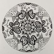 My project in The Art of Mandala Drawing: Create Geometric Patterns course. Drawing & Ink Illustration project by Lisa - 03.02.2022