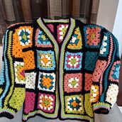 Granny Squares: Joy in dark days!. Fashion Design, and Crochet project by Lurdes Marques - 03.02.2022