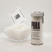 PURA sal de mar. Br, ing, Identit, Art Direction, Logo Design, Graphic Design, Packaging, and Naming project by Daniel Osornio Olvera - 02.28.2022