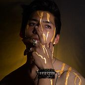 Mi Proyecto del curso: Autorretrato fotográfico conceptual. Un projet de Postproduction photographique, Retouche photographique, Photographie de portrait, Photographie de studio, Photographie artistique, Photomontage, Autoportrait photographique, Photographie, Cinéma, vidéo et télévision , et Beaux Arts de Enrique Ponce - 09.03.2022