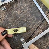 Anello con disegno geometrico. Accessor, Design, Arts, Crafts, Jewelr, and Design project by silviaparis - 03.10.2022