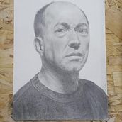 Mi Proyecto del curso: Retrato realista con lápiz de grafito. Traditional illustration, Fine Arts, Sketching, Pencil Drawing, Drawing, Portrait Drawing, Realistic Drawing, Artistic Drawing, and Figure Drawing project by Daniel Rave Arenas - 03.10.2022