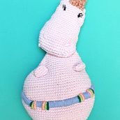 Mi Proyecto del curso: Amigurumis: diseña y crea personajes en 2D. Accessor, Design, Arts, Crafts, Fiber Arts, Crochet, and Textile Design project by Rocío León - 03.10.2022