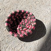 Meu projeto do curso: Tecelagem de cestas para iniciantes: técnica em espiral. Un progetto di Design di accessori, Artigianato, Fashion design, Fiber Art e Textile Design di Chica Matilda - 09.03.2022