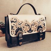 Leather Satchel Bag. Accessor, and Design project by Verônica Passos - 09.24.2020