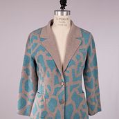 Female blazer . Design de vestuário projeto de Beatriz Pinto - 07.03.2022