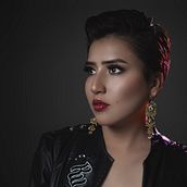 Mi Proyecto del curso: Retoque fotográfico de moda y belleza con Photoshop. Photograph, Photo Retouching, Fashion Photograph, Portrait Photograph, Digital Photograph, Self-Portrait Photograph, and Advertising project by velazquezlopezlucero - 02.10.2022